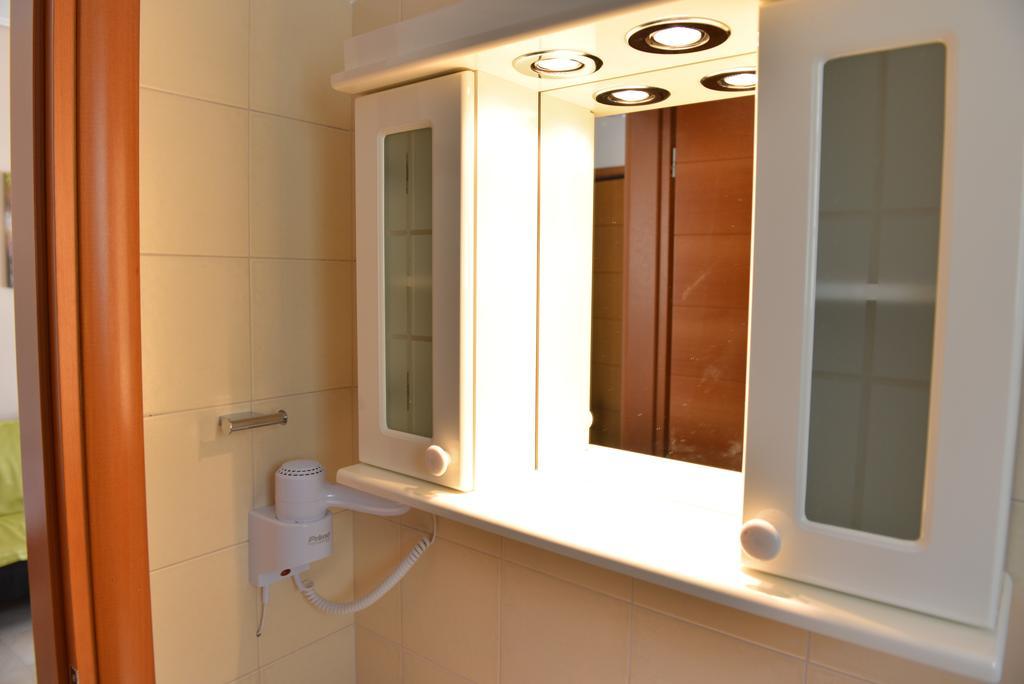 Mideia Hotel Livadiá Szoba fotó